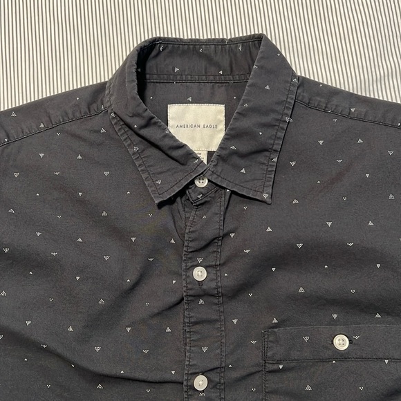 American Eagle Everyday Oxford Button-Up Shirt - Picture 4 of 6